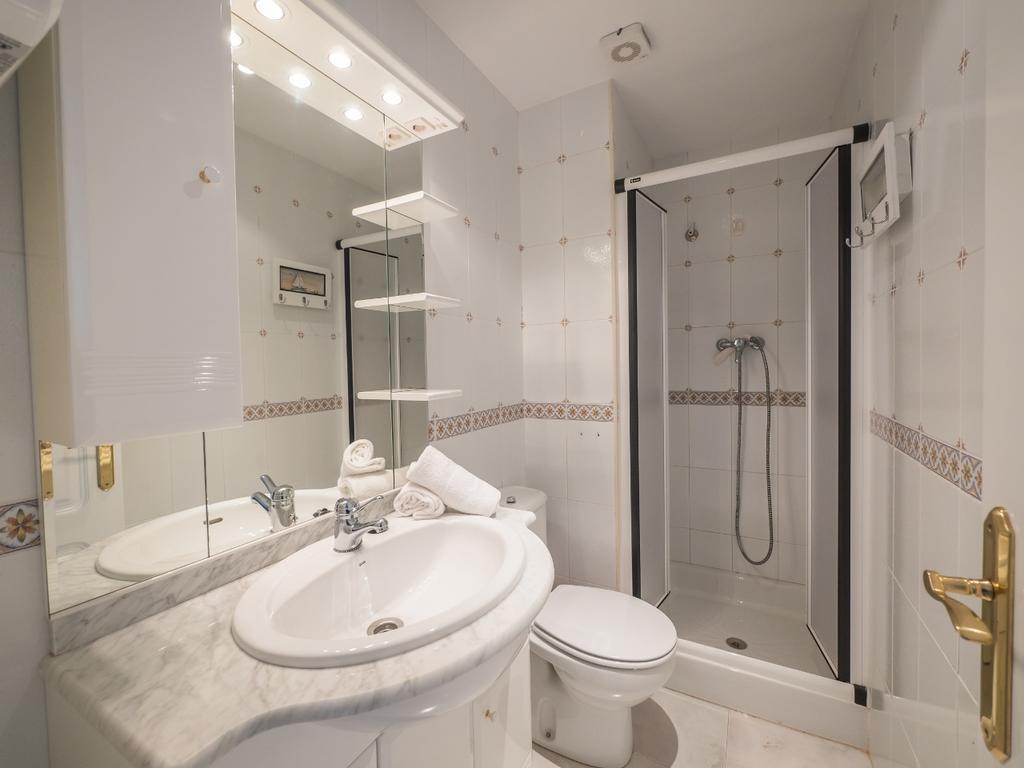 Agi Bella Panoramica Apartamento Roses Exterior foto